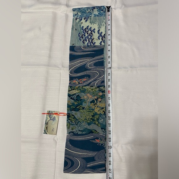 Air Scarves Hand Crafted Japanese Silk Kimono Limited Edition Infinity NWT - Picture 3 of 8